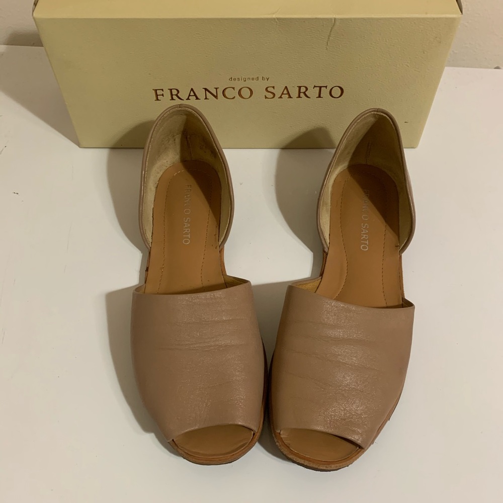 Open toe flats